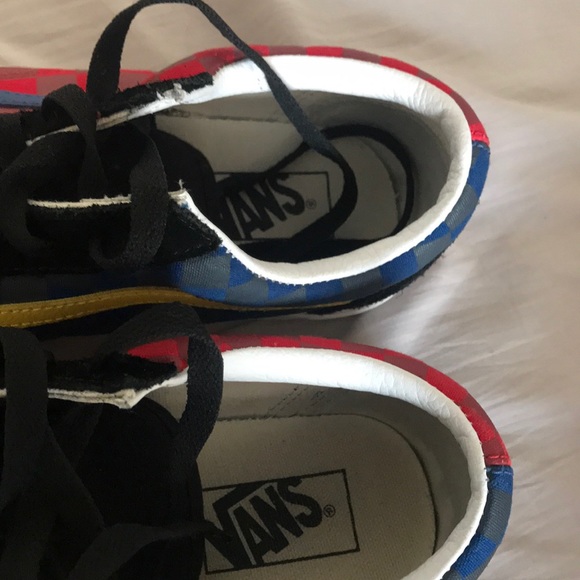 Vans - Picture 4 of 6